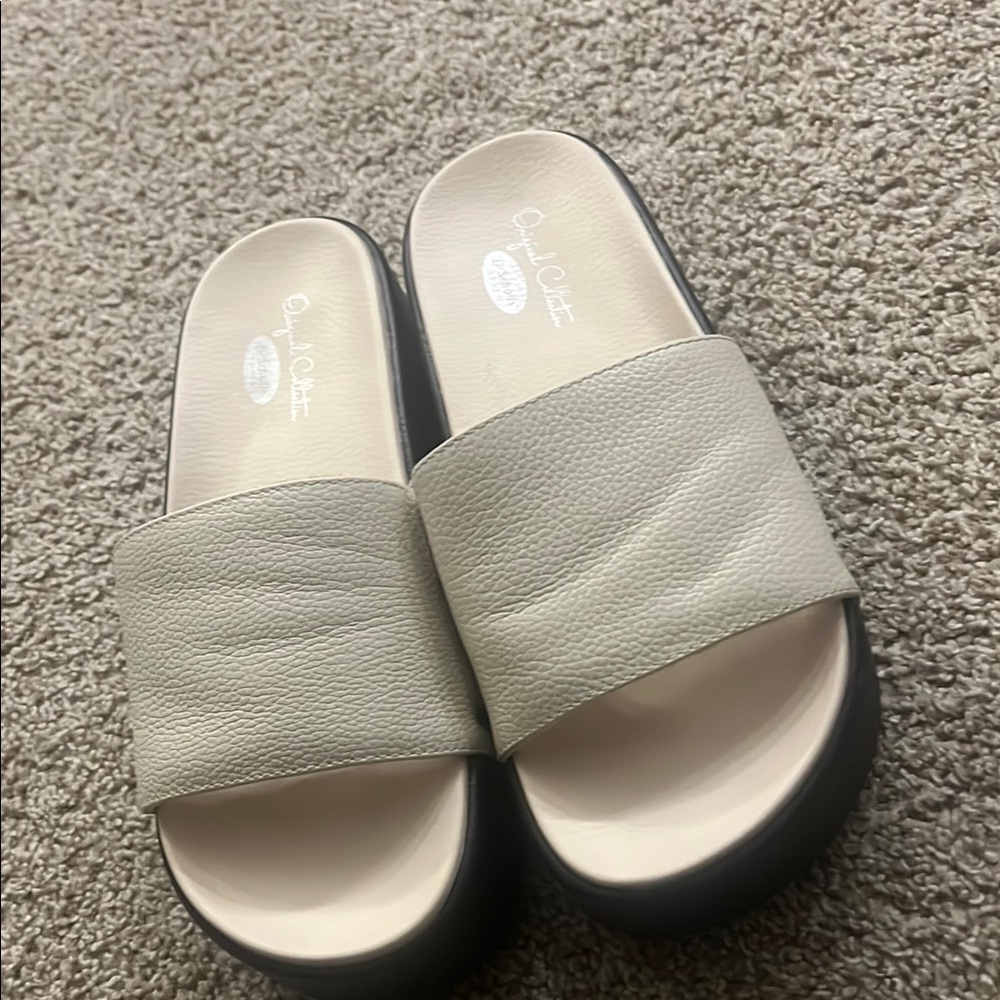 Dr. Scholl's Women's Slide Sandals in Light Beige and Black